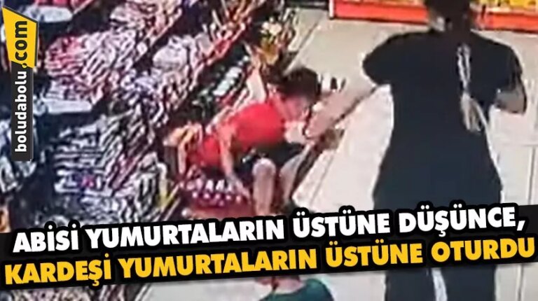 Bolu’da ağabeyinin düşüşünü oyun zanneden çocuğun yumurta kolisine oturması güldürdü