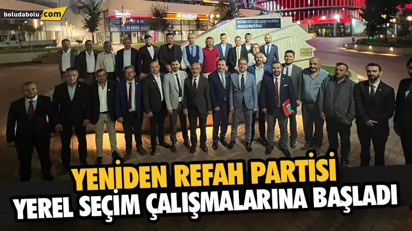 PARTİLİLER, BOLU BELEDİYESİ ÖNÜNDE POZ VERDİ PARTİLİLER, BOLU BELEDİYESİ ÖNÜNDE POZ VERDİ
