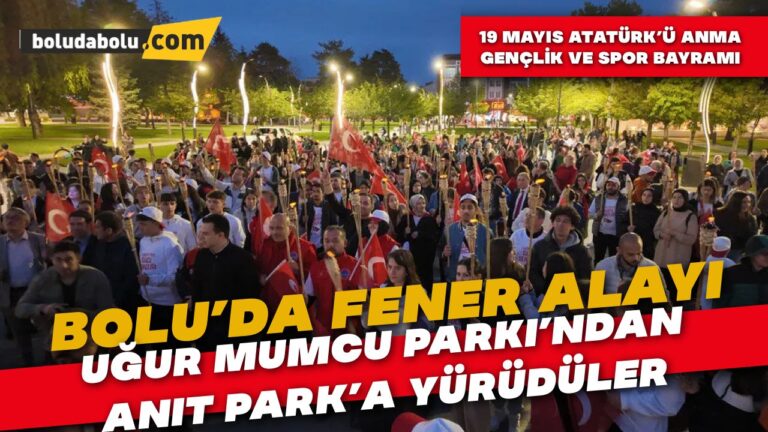 Bolu’da yüzlerce kişi fener alayına katıldı