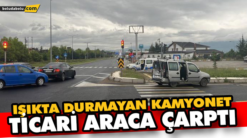 IŞIKTA DURMAYAN KAMYONET, TİCARİ ARACA ÇARPTI: 2 YARALI IŞIKTA DURMAYAN KAMYONET, TİCARİ ARACA ÇARPTI: 2 YARALI